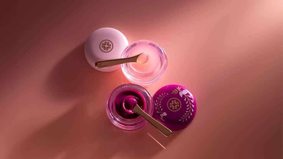 The Kissu Lip Mask in Original and Wisteria