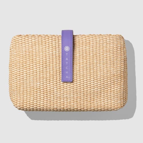 The Raffia Pouch
