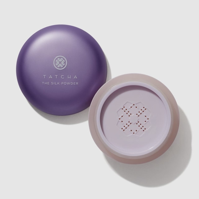 The Silk Powder Mini, cap off.